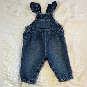 Baby Gap Girls Denim Ruffle Overalls 3-6 Months